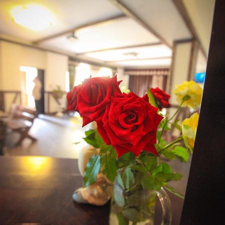 Formula 1 Motel Ivano Frankivsk Bagian luar foto