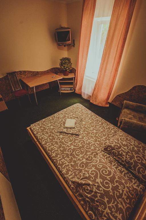 Formula 1 Motel Ivano Frankivsk Ruang foto